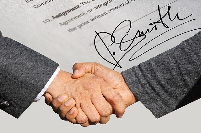 podpis smlouva